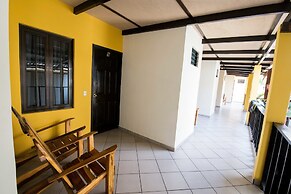 Papaya'S Lodge