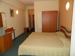 Elizeu Hotel