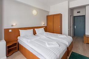 Elizeu Hotel