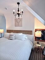 Regency Rooms