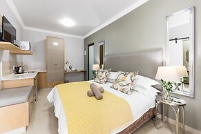 Adato Guesthouse