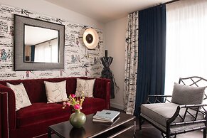 Mom’Art Hotel
