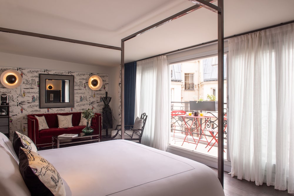 Mom’Art Hotel