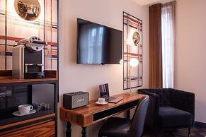 Mom’Art Hotel