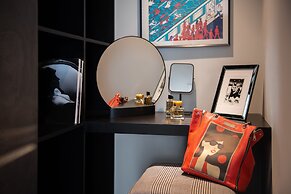Mom’Art Hotel
