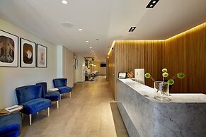 14 Urban Hotel
