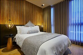 14 Urban Hotel