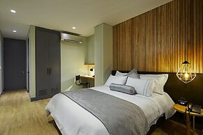 14 Urban Hotel