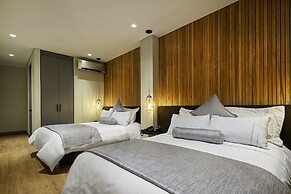 14 Urban Hotel