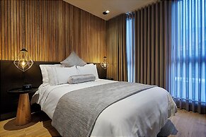14 Urban Hotel