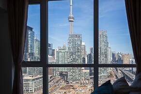 QuickStay - Premium 2-Bedroom with CN Tower & Lake Views