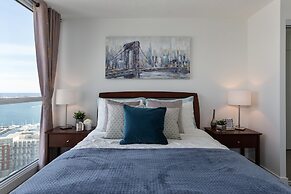 QuickStay - Premium 2-Bedroom with CN Tower & Lake Views
