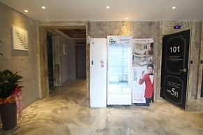 Boutique Hotel May