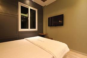 Boutique Hotel May