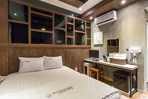 Boutique Hotel May