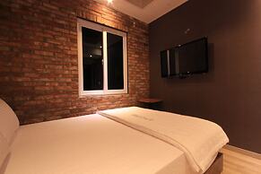 Boutique Hotel May