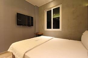 Boutique Hotel May