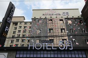 Boutique Hotel May