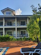 Palazzo Pavone Gallery & Resort