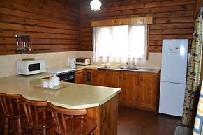 Log Cabin & Settlers Village