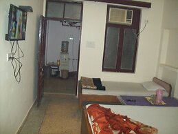 Hotel Majors Den