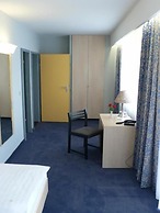 Hotel Meran Hallenbad & Sauna