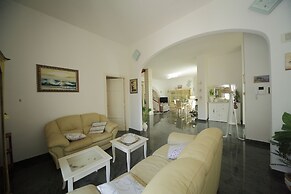 Villa Degli Dei