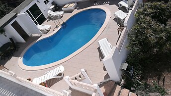 Emblema Suites - Adults Only