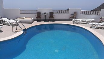 Emblema Suites - Adults Only