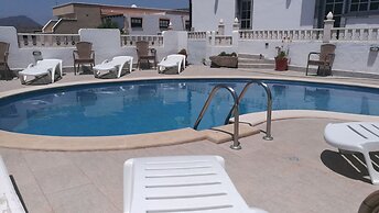 Emblema Suites - Adults Only