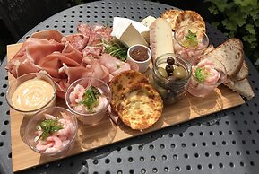 Systrar & Bönor Bed & Breakfast