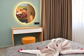 Gurol Hotel & Apart