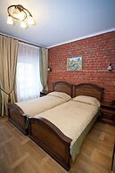 Castle Hotel