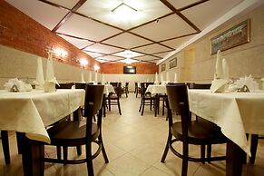 Castle Hotel