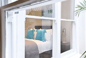 Durweston Mews