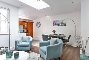 Durweston Mews