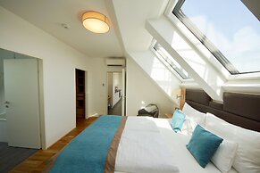 Parks 73 The TownHouse Hotel