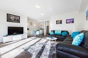 AMAL, 1BDR North Melbourne Apartment