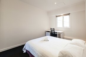CLAUDE, 2BDR Melbourne Apartment