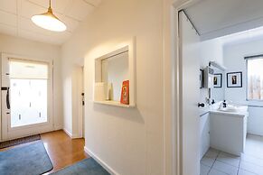 KELLY, 3BDR Northcote House