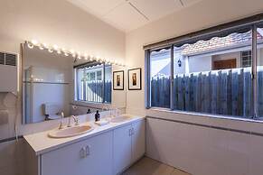 KELLY, 3BDR Northcote House