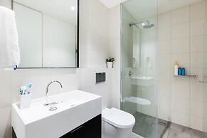 MAXINE, 1BDR Collingwood Apartment