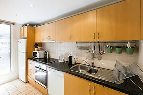 NAOMI, 2BDR South Melbourne Apartment