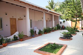 Evila Inn - Thoddoo