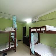 How Flower Hostel Yangshuo