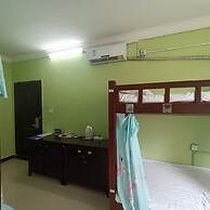 How Flower Hostel Yangshuo