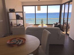 Risin Sun Sea View