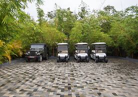 SR Jungle Resort