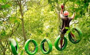 SR Jungle Resort