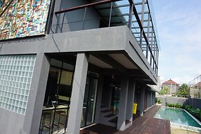 M Boutique Hostel